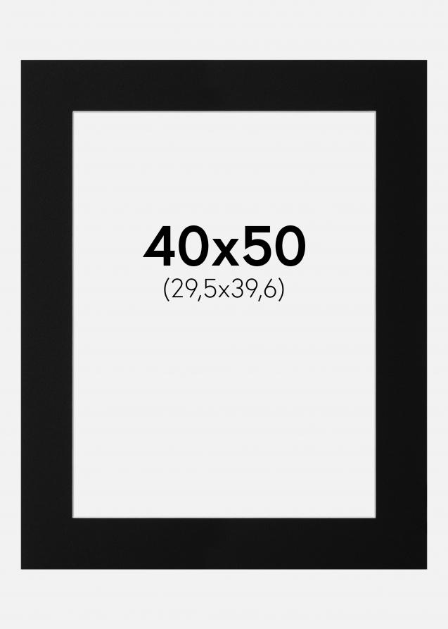 Paspatuuri Musta Standard (Valkoinen Keskus) 40x50 cm (29,5x39,6)
