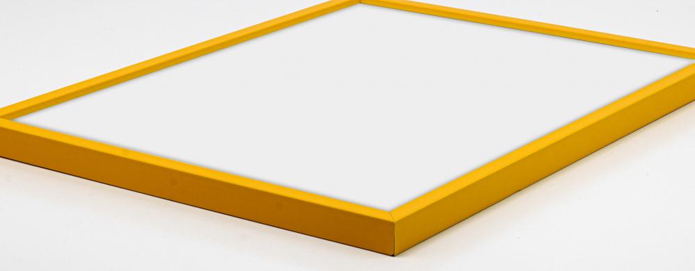 Kehys E-Line Keltainen 50x70 cm - Paspatuuri Musta 40x60 cm