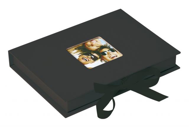 Fun Fotobox - Musta (Sopii 70 kpl kuvia koossa 10x15 / 13x18 cm)