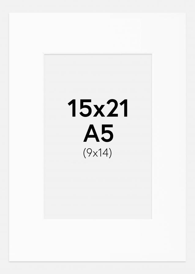 Passepartout Valkoinen Standard (Valkoinen keskus) A5 15x21 cm (9x14)