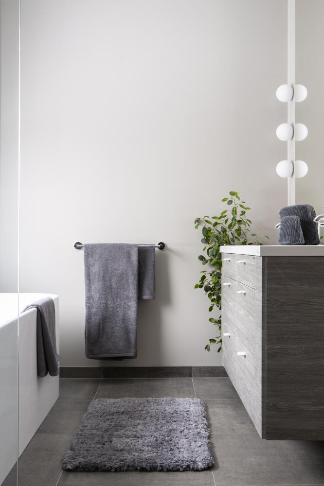 Kylpyhuoneen matto Zero - Tuhkanharmaa 60x100 cm