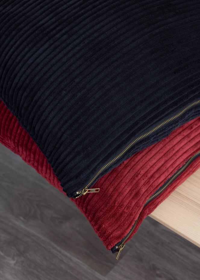 Tyynynpllinen Isac - Punainen 50x50 cm
