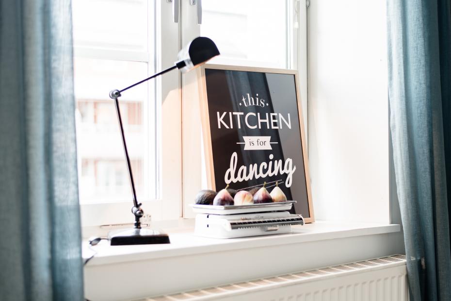 This Kitchen is for Dancing Juliste