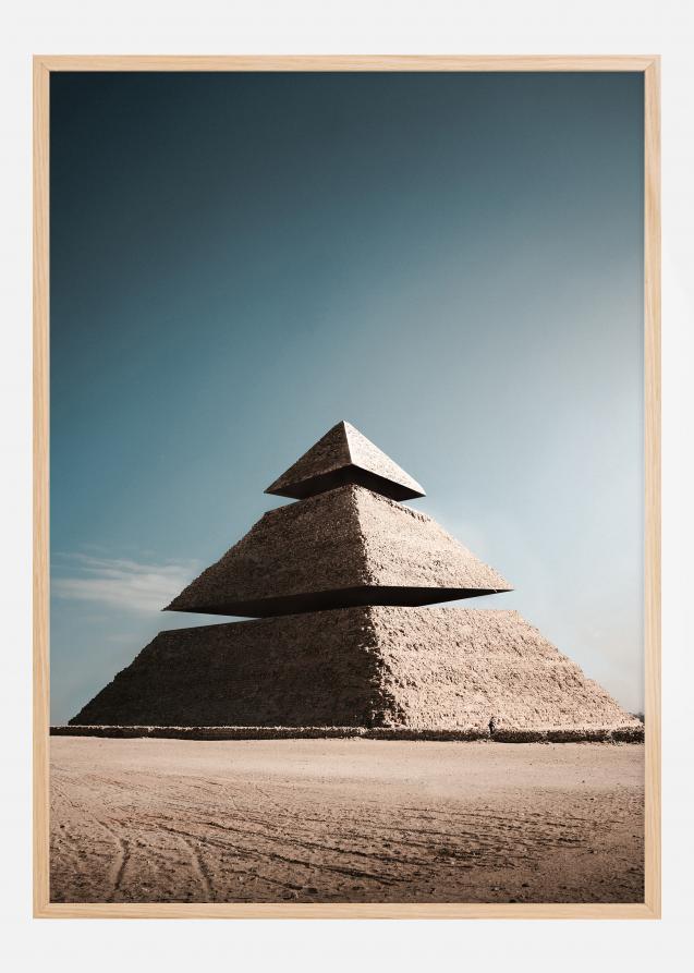 Pyramid Juliste