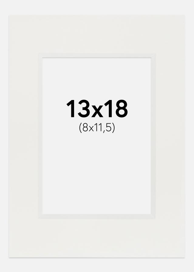 Paspartuuri Valkoinen 3 mm (Valkoinen ydin) 13x18 cm (8x11,5)