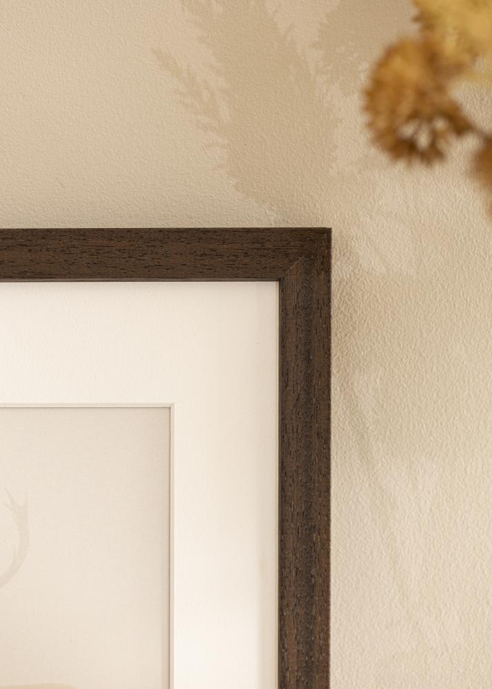 Kehys ruskea puu 68x98 cm - Passepartout Valkoista 56x76 cm