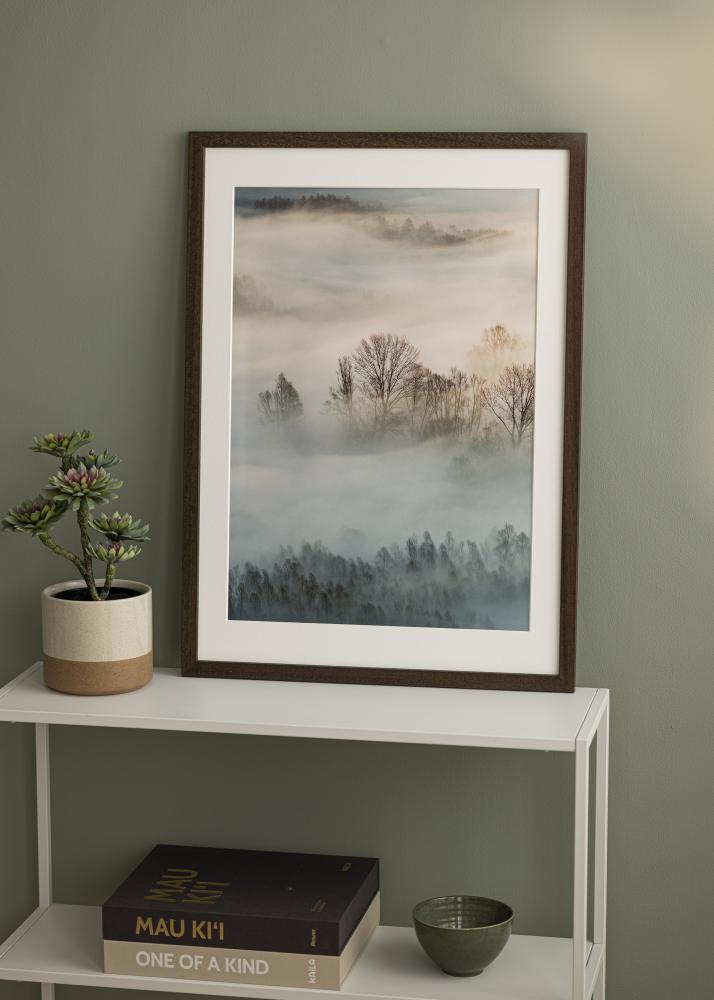 Kehys ruskea puu 68x98 cm - Passepartout Valkoista 56x76 cm