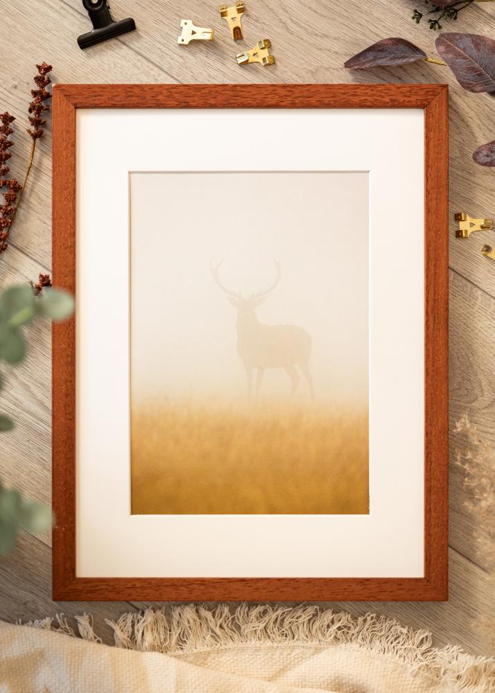 Kehys Hermes Kirsikka 42x59,4 cm - Passepartout Valkoista 25x38 cm