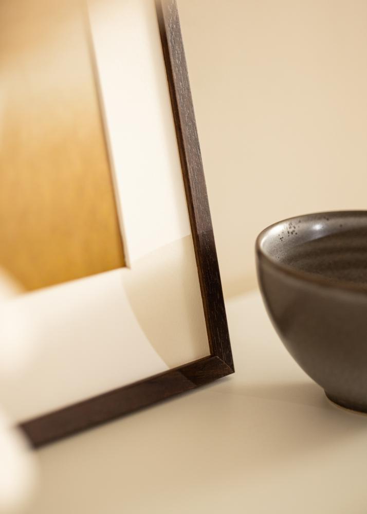 Kehys Edsbyn Saksanpähkinä 24x32 cm - Passepartout Valkoista 14x21 cm