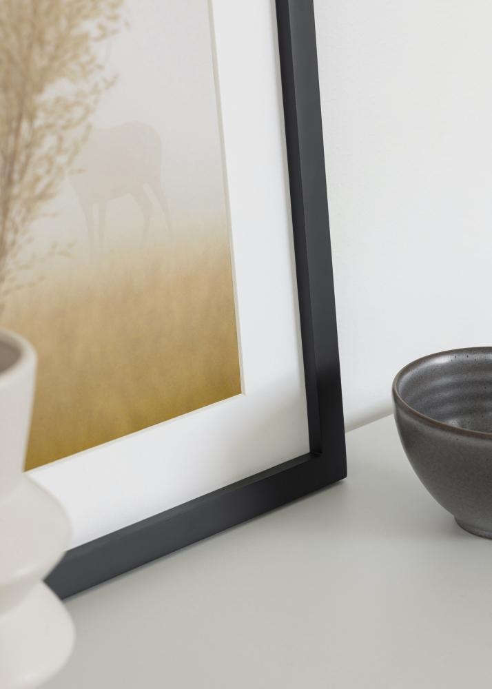 Premium by BGA Musta 50x70 cm