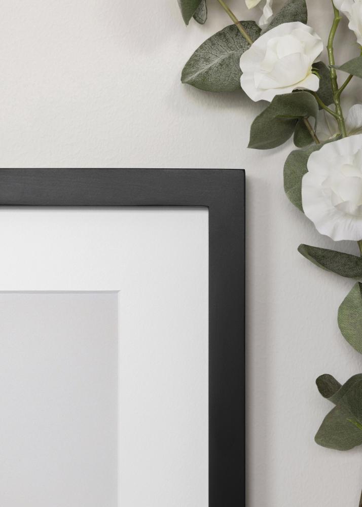 Premium by BGA Musta 50x70 cm