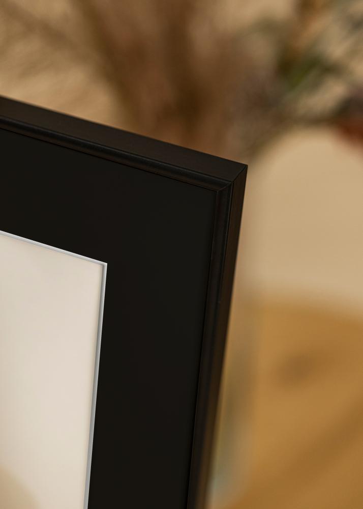 Kehys Visby Valkoinen 70x100 cm - Passepartout Musta 24x36 tuumaa