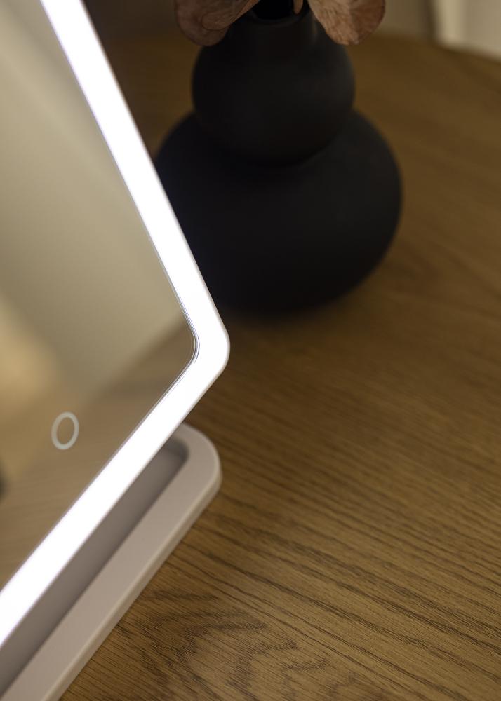 KAILA Meikkipeili LED Strip Bluetooth-kaiuttimella Valkoinen 18x30 cm