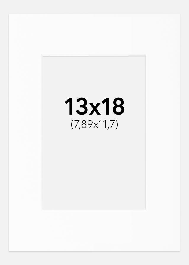 Passepartout Valkoinen Standard (Valkoinen keskus) 13x18 cm (7,89x11,7)