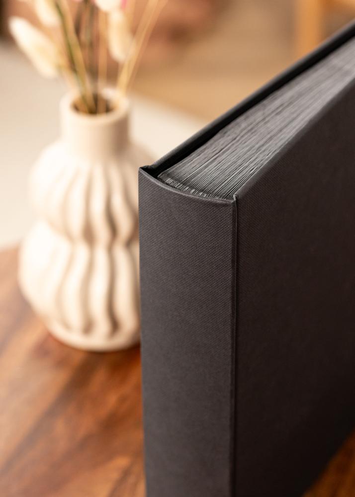 Wiro Albumi Musta - 30x30 cm (100 Mustaa sivua / 50 lehteä)