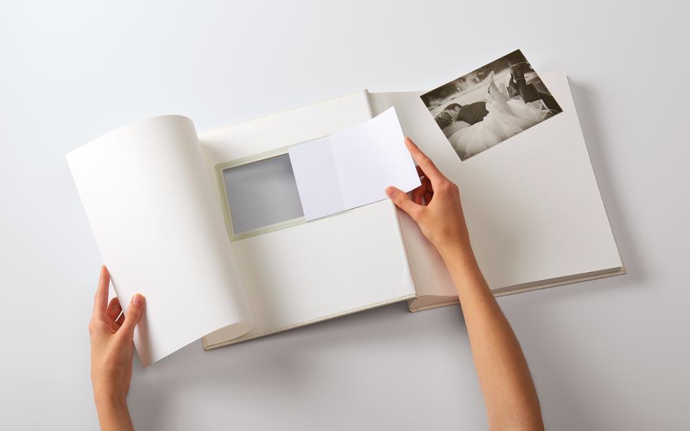 Music - 28x30,5 cm (60 Valkoista sivua / 30 lehteä)