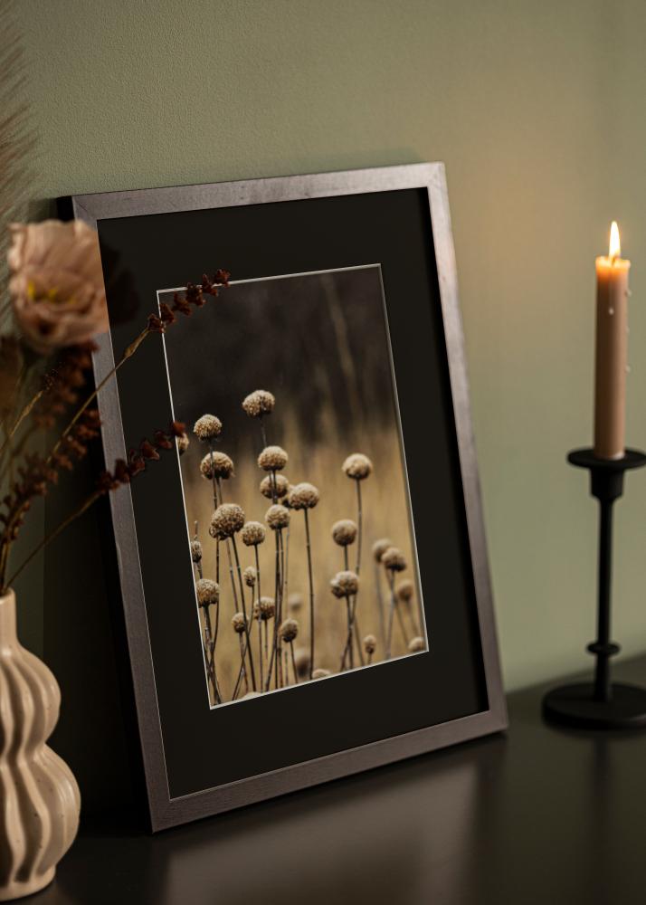 Kehys Selection Saksanpähkinä 13x18 cm - Passepartout Musta 9x12 cm