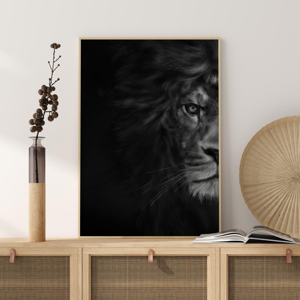 Half Lion Juliste