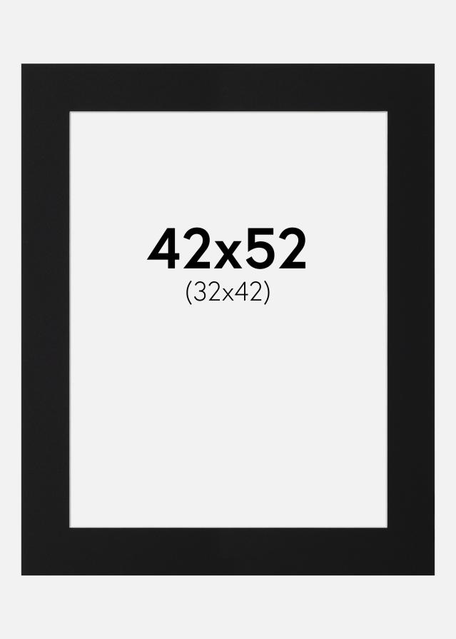 Paspatuuri Musta Standard (Valkoinen keskus) 42x52 cm (32x42)