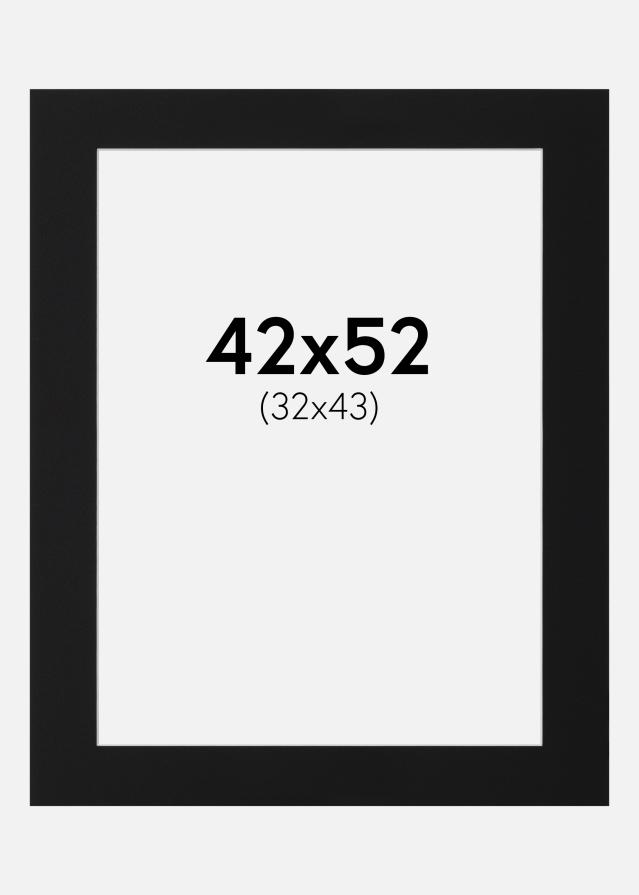 Paspatuuri Musta Standard (Valkoinen keskus) 42x52 cm (32x43)
