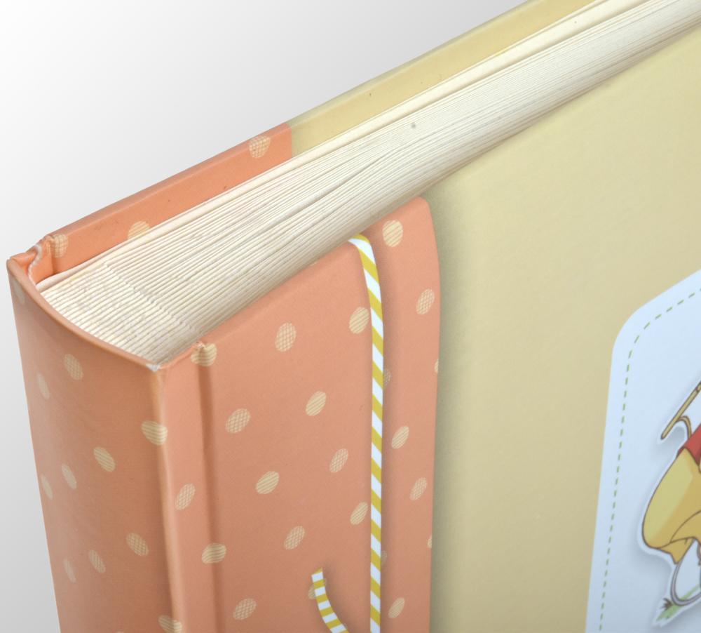 Disneyalbumi Nalle Puh - 25x25 cm (60 Valkoista sivua / 30 Lehteä)