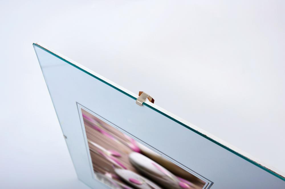 Klipsikehys 50x75 cm