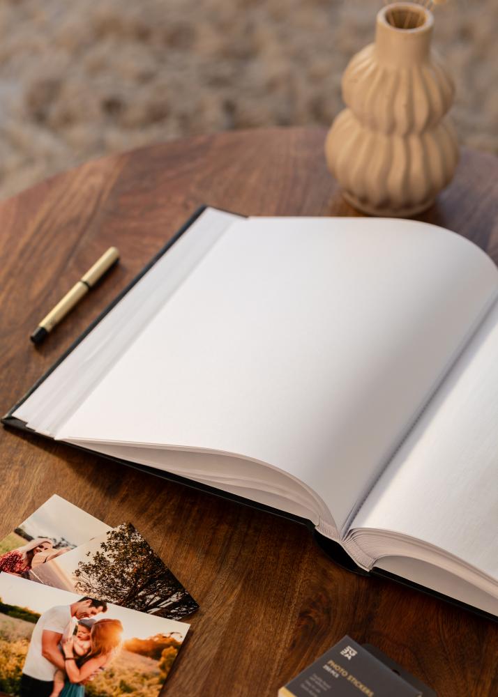 Classico Albumi Musta - 32x34 cm (100 Valkoista sivua / 50 lehteä)