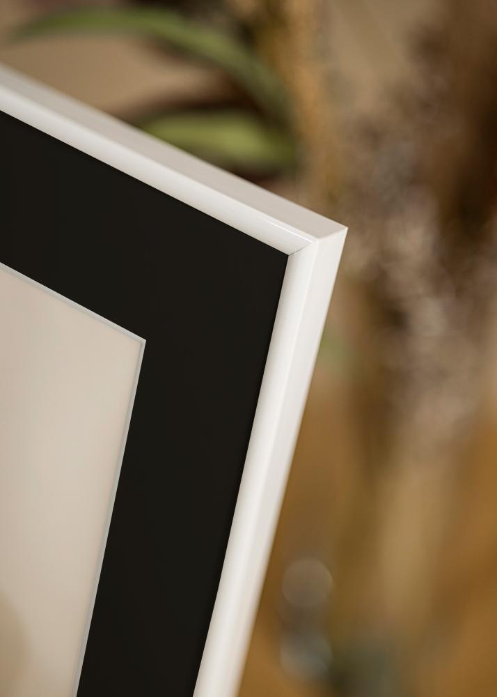 Kehys Victoria Valkoinen 13x18 cm - Passepartout Musta 3,5x5 tuumaa