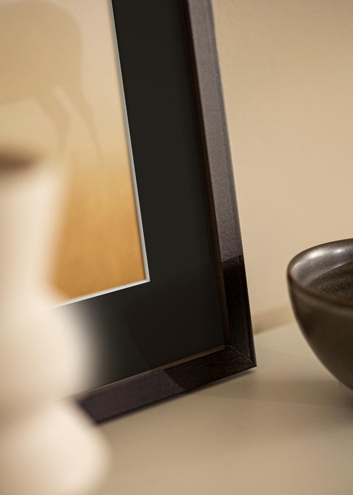 Kehys Selection Saksanpähkinä 13x18 cm - Passepartout Musta 9x12 cm