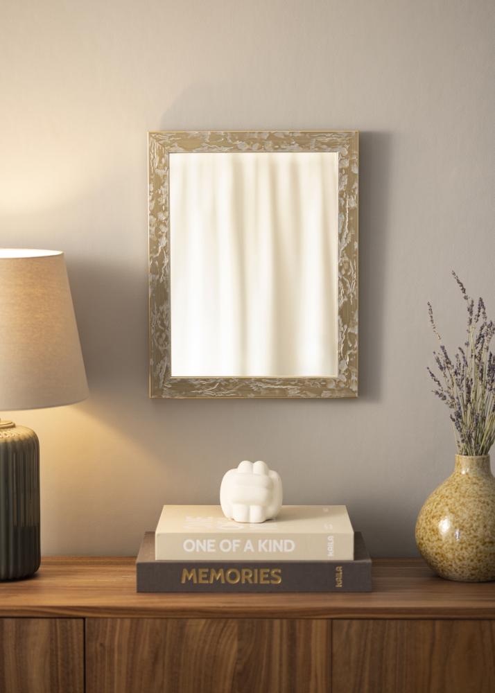 Kehys Freja Kullanvärinen