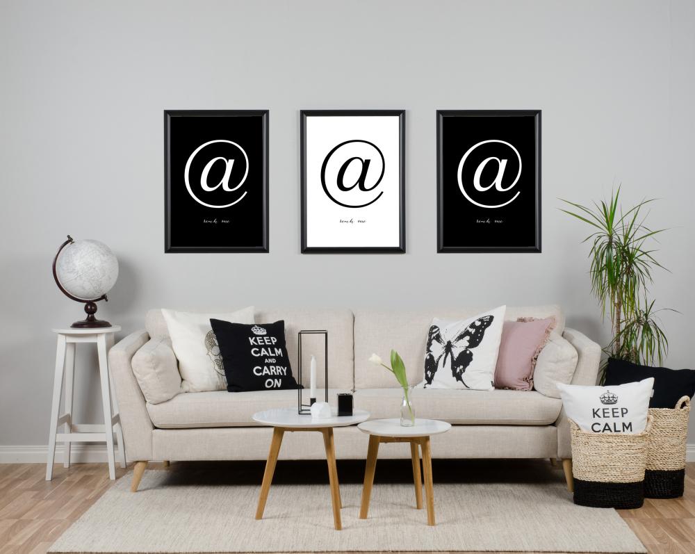 Reach me - Musta pohja valkoisella painatuksella